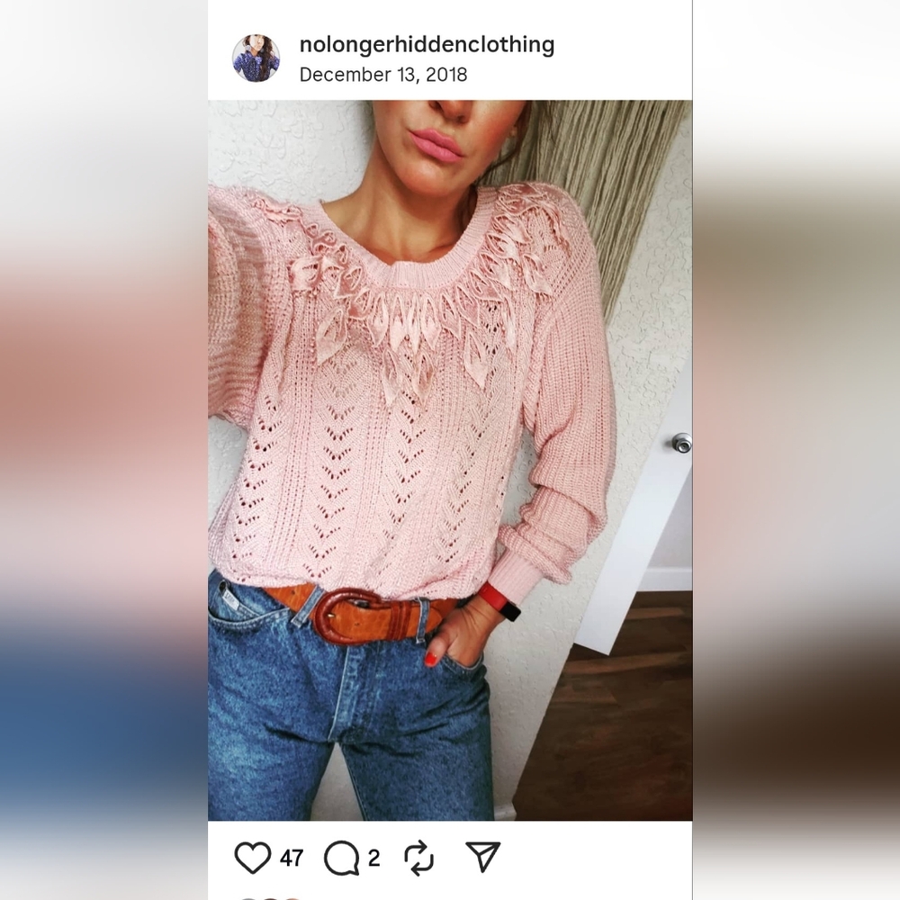 Vibtage Pink Knit Sweater with Leaf Pattern
